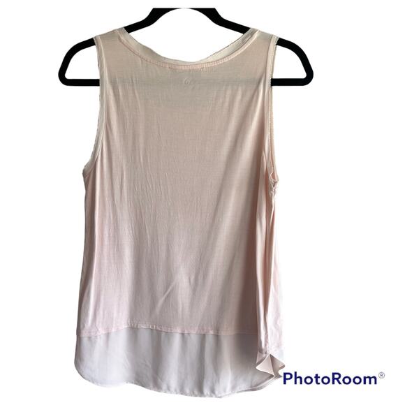 Loft lightweight pale pink sleeveless round neck women's blouse Size Medium - Picture 2 of 6